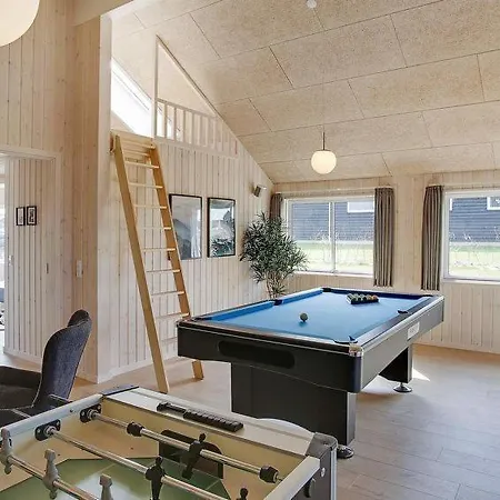 Eskilstrup Sleeps 14 Pool Wifi Eskilstrup (Funen)