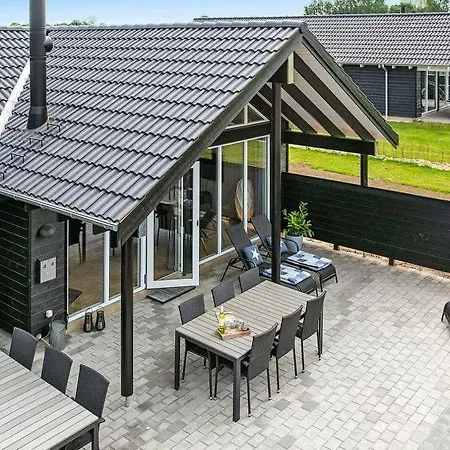 Holiday home Eskilstrup Sleeps 14 Pool Wifi