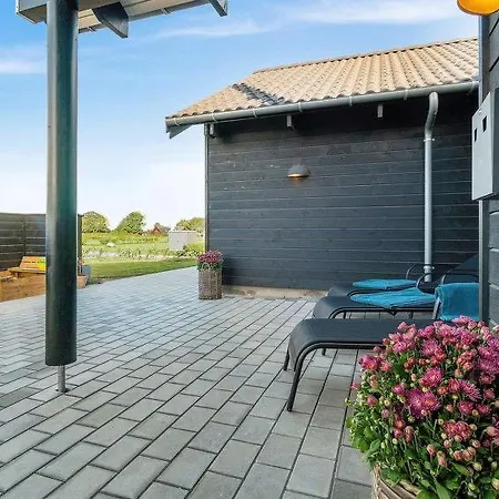 Holiday home Eskilstrup Sleeps 14 Pool Wifi *