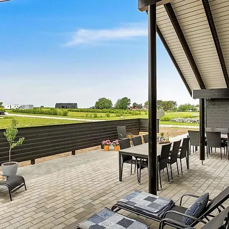 Holiday home Eskilstrup Sleeps 14 Pool Wifi *