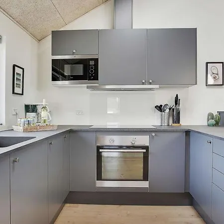 Holiday home Eskilstrup Sleeps 14 Pool Wifi Eskilstrup (Funen)