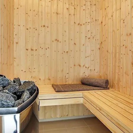 度假居 Eskilstrup Sleeps 14 Pool Wifi Eskilstrup (Funen)