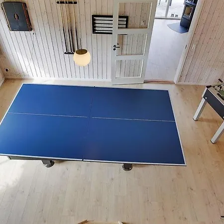 Eskilstrup Sleeps 14 Pool Wifi Holiday home